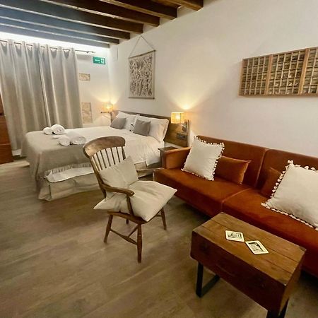 La Casa Del Cantero Pinilla del Valle Экстерьер фото