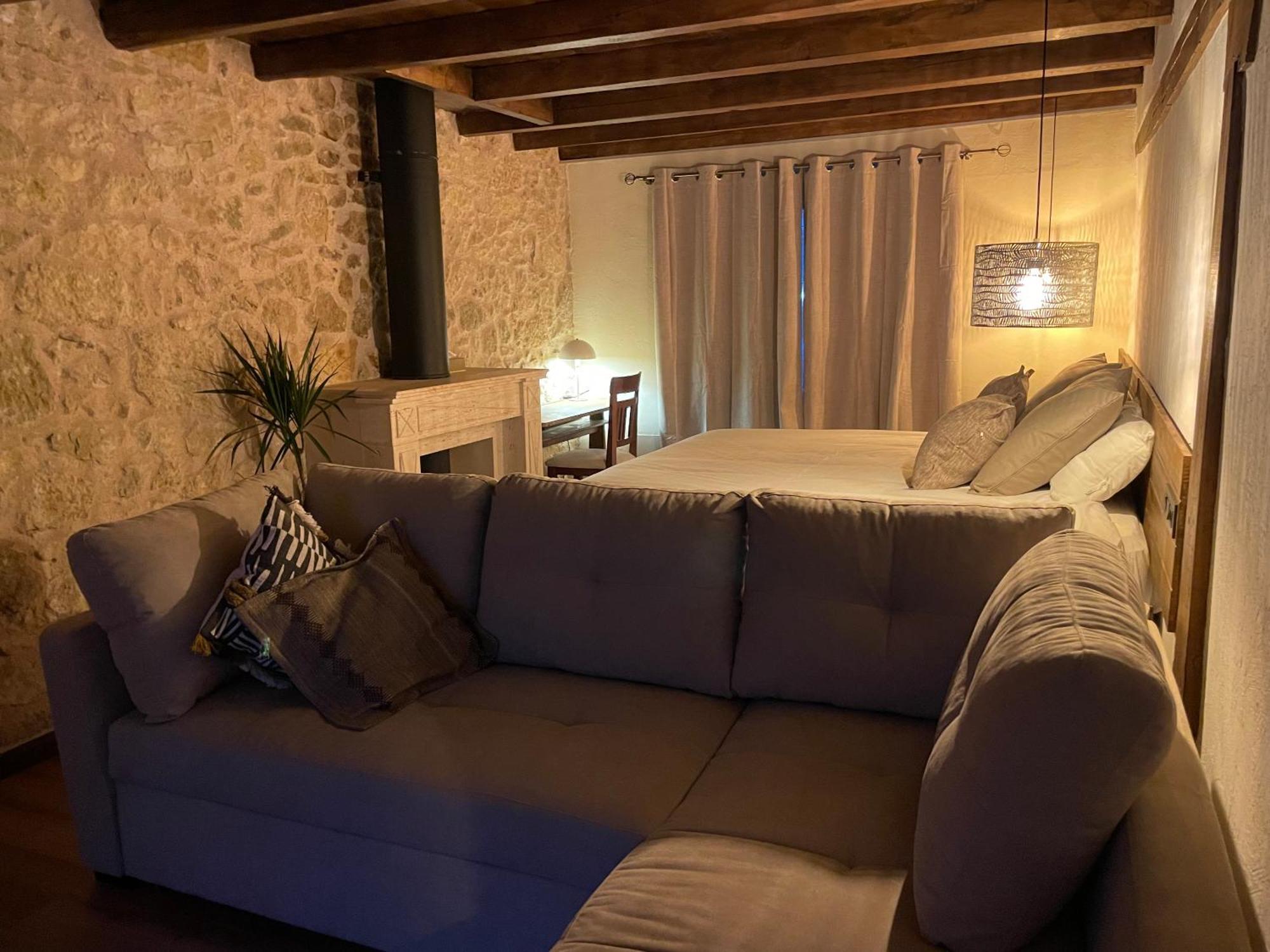 La Casa Del Cantero Pinilla del Valle Экстерьер фото