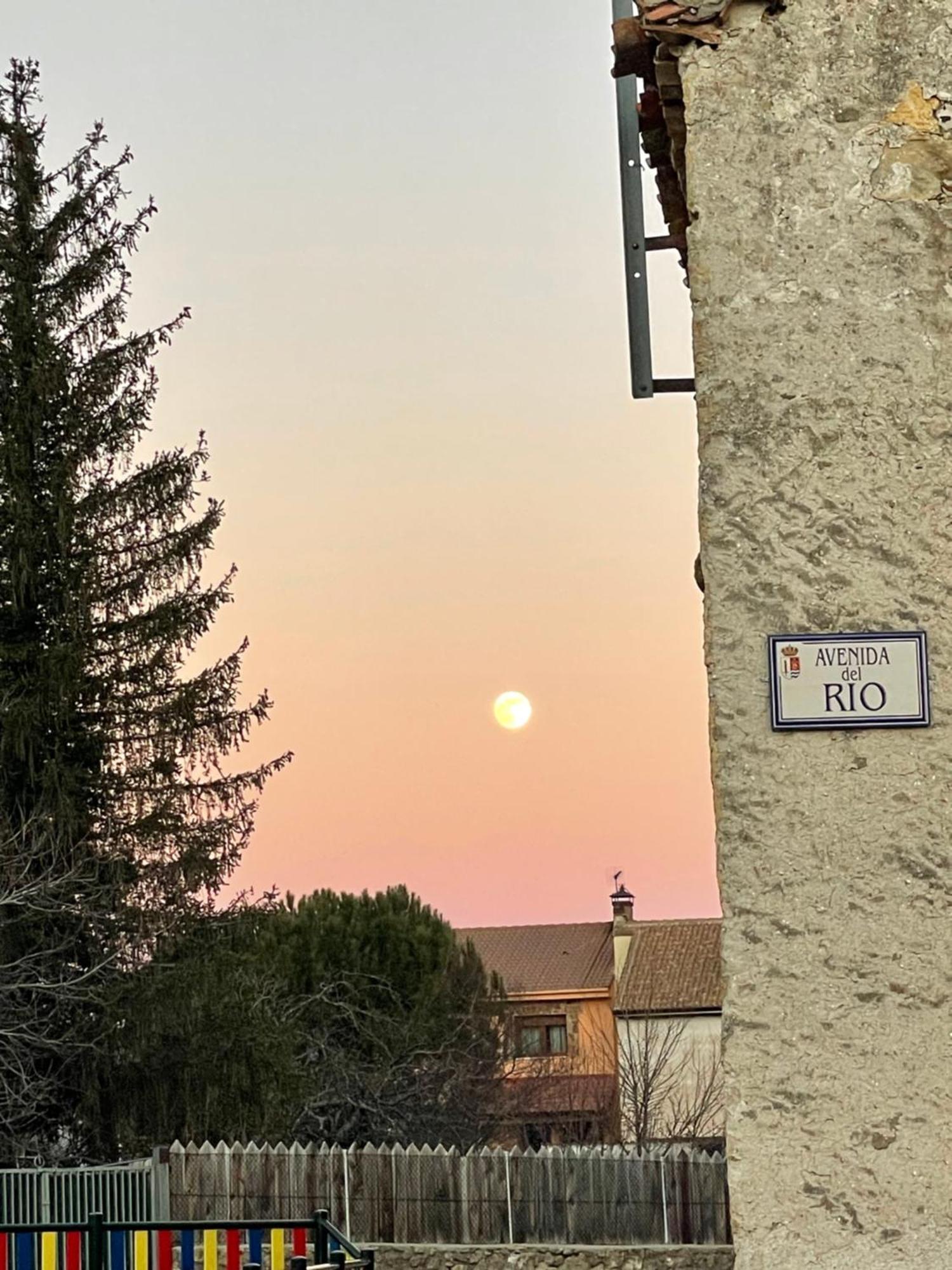 La Casa Del Cantero Pinilla del Valle Экстерьер фото