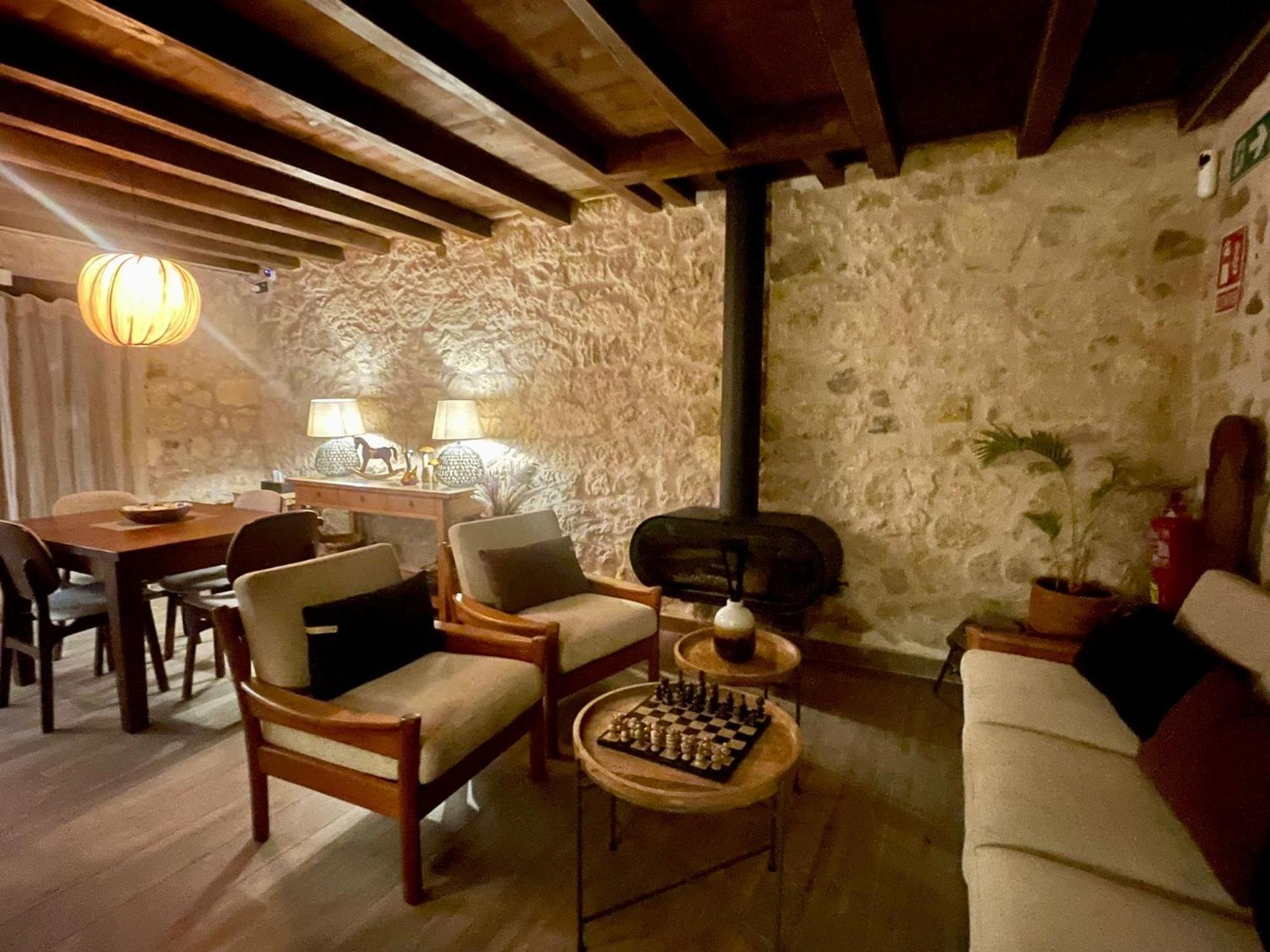 La Casa Del Cantero Pinilla del Valle Экстерьер фото